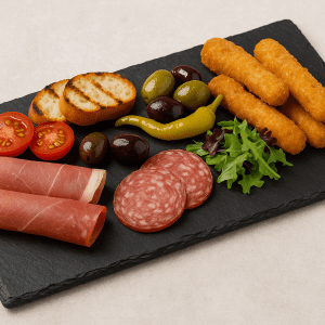 Bandeja de pizarra natural de 35 × 16 cm, ideal para presentaciones elegantes y sostenibles en la mesa