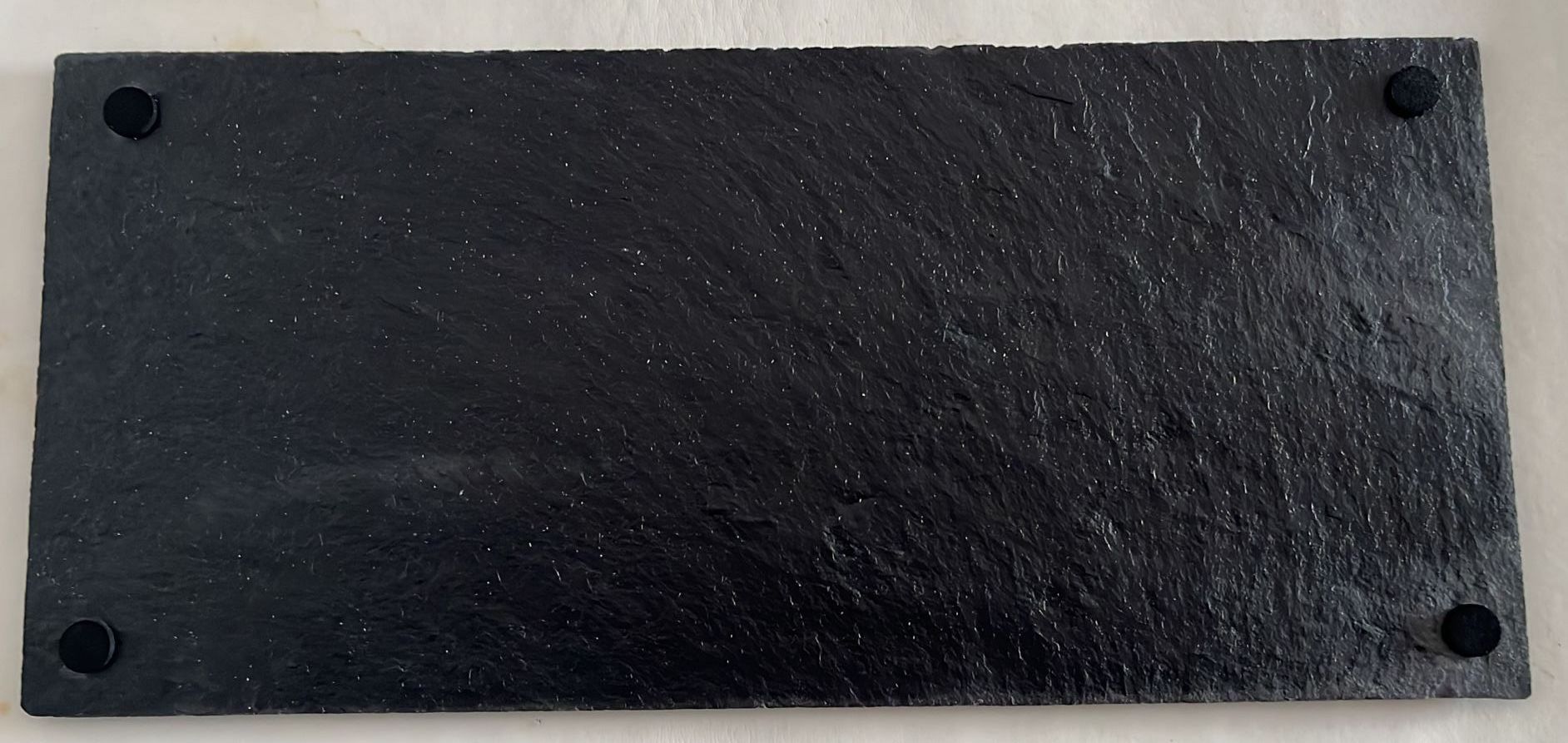 bandeja de pizarra natural negra de 20x35 cm con soporte