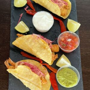 Bandeja de pizarra natural pequeña ideal para presentación de aperitivos y tapas