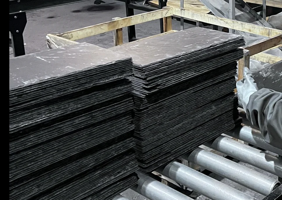 Captura de pantalla de la página de empresa de Platos Pizarras mostrando nuestra filosofía y compromiso con la calidad